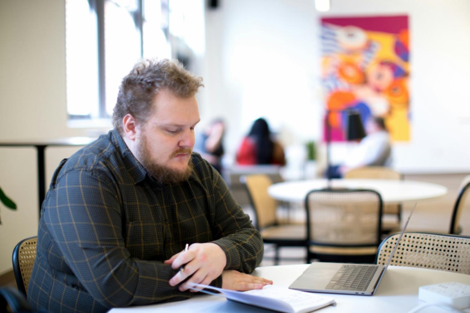 Session de webinaire en cours avec présentation des concepts budgétaires